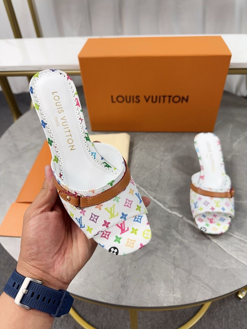 LV shoe