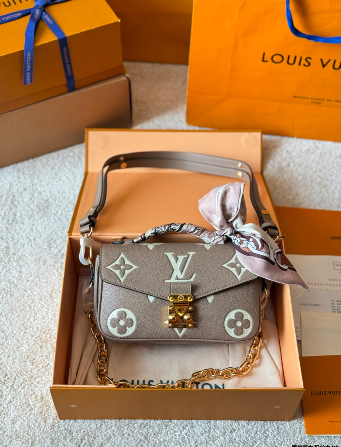 Pochette Métis East West